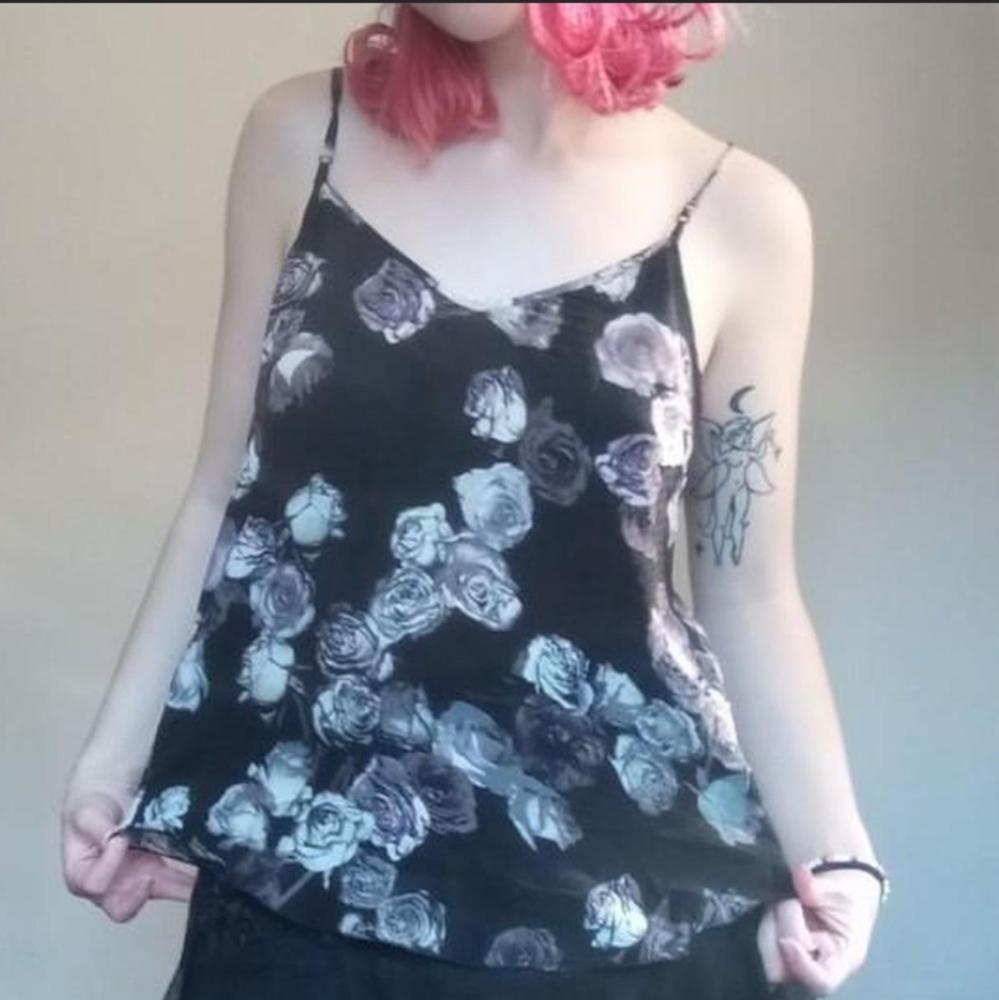 100% Silk Aritzia Wilfred Tank Top
